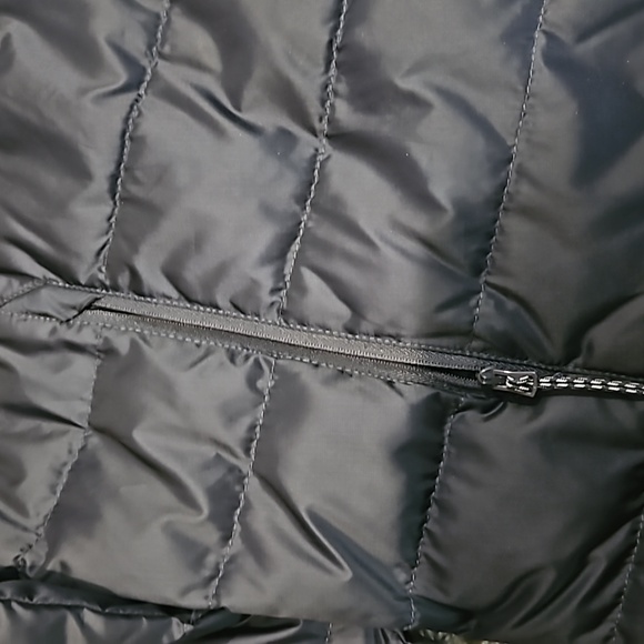 Lands' End Black Women's Puffer Jacket - Picture 4 of 11